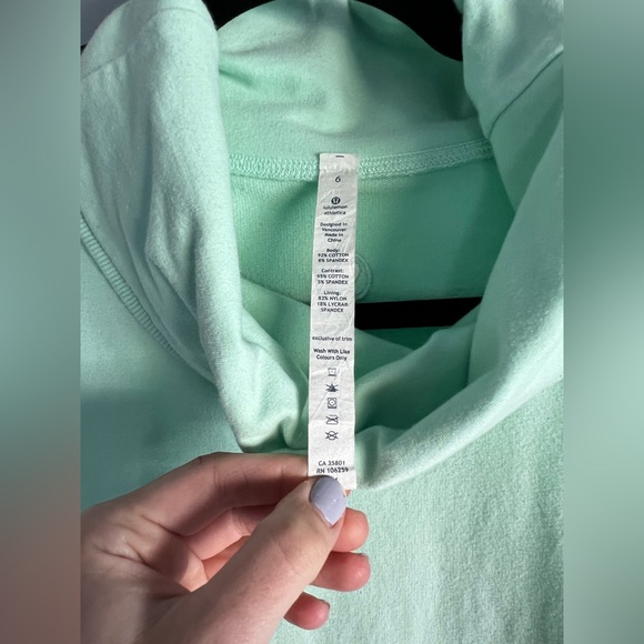 Lululemon cowl neck pullover - mint green - size 6 - Picture 3 of 3